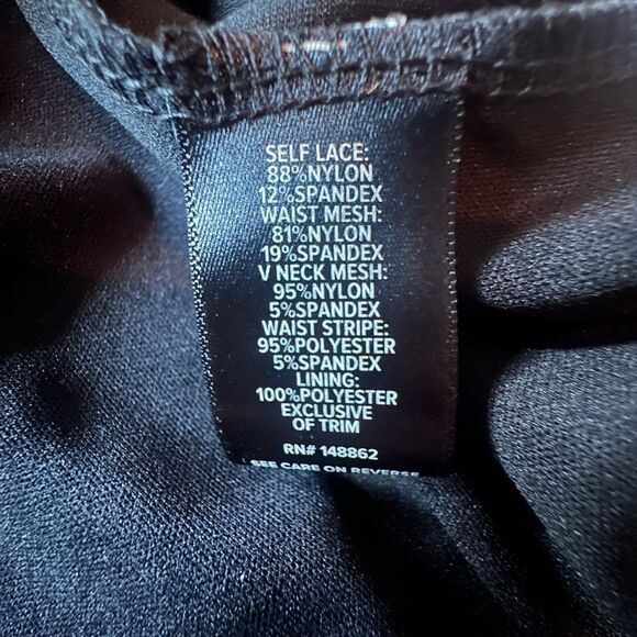 NWTs TORRID Black Lace Gown Sz 4X - Picture 11 of 11